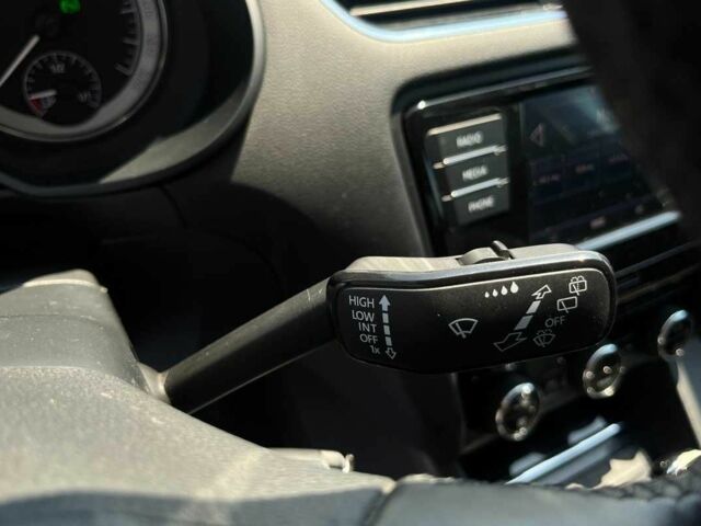 Коричневый Шкода Октавия, объемом двигателя 1.6 л и пробегом 317 тыс. км за 12800 $, фото 23 на Automoto.ua