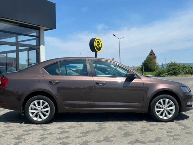 Коричневый Шкода Октавия, объемом двигателя 1.6 л и пробегом 317 тыс. км за 12800 $, фото 7 на Automoto.ua