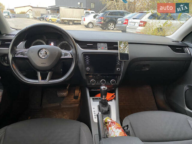 Коричневый Шкода Октавия, объемом двигателя 1.4 л и пробегом 149 тыс. км за 12330 $, фото 5 на Automoto.ua