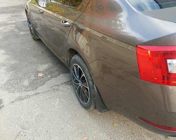 Коричневий Шкода Октавія, об'ємом двигуна 1.6 л та пробігом 270 тис. км за 12750 $, фото 1 на Automoto.ua