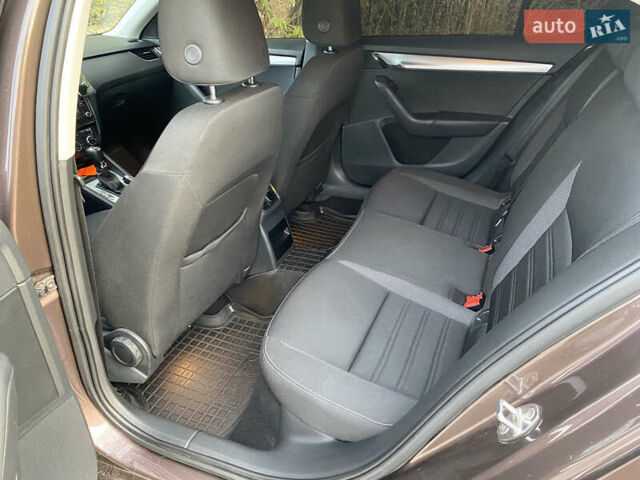 Коричневый Шкода Октавия, объемом двигателя 1.4 л и пробегом 149 тыс. км за 12330 $, фото 4 на Automoto.ua