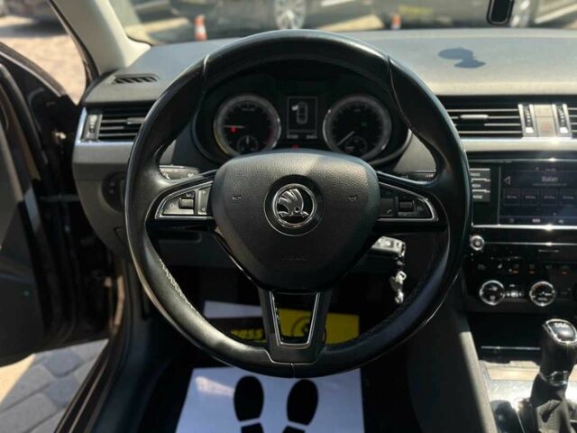 Коричневый Шкода Октавия, объемом двигателя 1.6 л и пробегом 317 тыс. км за 12800 $, фото 19 на Automoto.ua