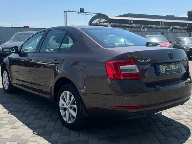 Коричневый Шкода Октавия, объемом двигателя 1.6 л и пробегом 317 тыс. км за 12800 $, фото 4 на Automoto.ua