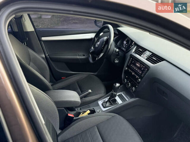 Коричневий Шкода Октавія, об'ємом двигуна 1.8 л та пробігом 162 тис. км за 13900 $, фото 11 на Automoto.ua