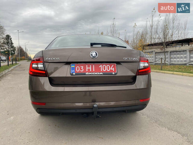 Коричневый Шкода Октавия, объемом двигателя 2 л и пробегом 178 тыс. км за 23500 $, фото 2 на Automoto.ua