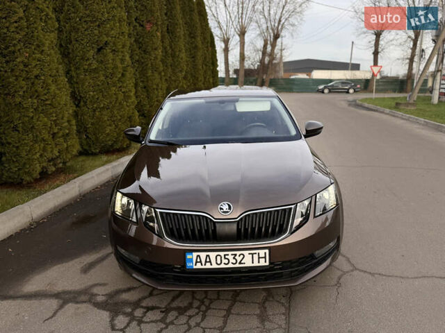 Коричневий Шкода Октавія, об'ємом двигуна 1.8 л та пробігом 162 тис. км за 13900 $, фото 1 на Automoto.ua