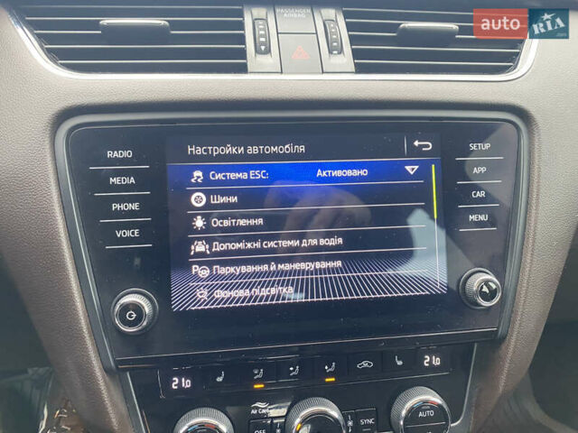 Коричневый Шкода Октавия, объемом двигателя 2 л и пробегом 178 тыс. км за 23500 $, фото 17 на Automoto.ua