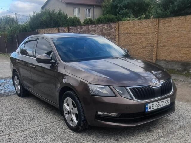 Коричневий Шкода Октавія, об'ємом двигуна 1.6 л та пробігом 177 тис. км за 13700 $, фото 6 на Automoto.ua