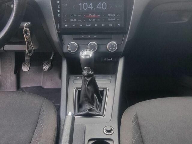 Коричневий Шкода Октавія, об'ємом двигуна 1.6 л та пробігом 177 тис. км за 13700 $, фото 18 на Automoto.ua