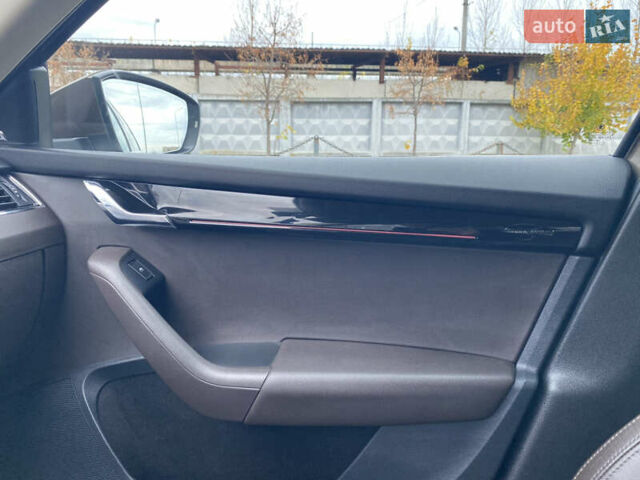 Коричневый Шкода Октавия, объемом двигателя 2 л и пробегом 178 тыс. км за 23500 $, фото 13 на Automoto.ua