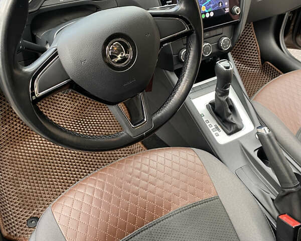 Коричневый Шкода Октавия, объемом двигателя 1.6 л и пробегом 169 тыс. км за 14500 $, фото 16 на Automoto.ua