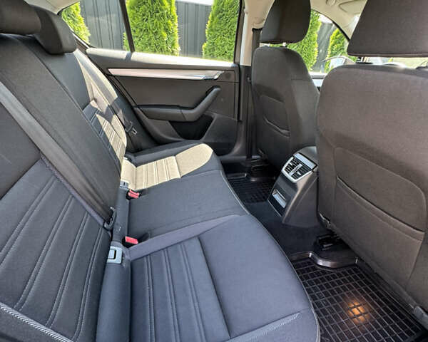 Шкода Октавия 2019 в Киеве на Automoto.ua Коричневый Шкода Октавия, объемом двигателя 1.8 л и пробегом 235 тыс. км за 14000 $, фото 9 на Automoto.ua