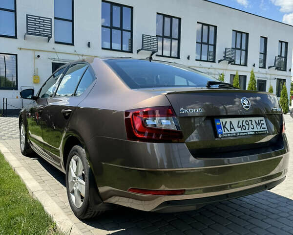 Шкода Октавия 2019 в Киеве на Automoto.ua Коричневый Шкода Октавия, объемом двигателя 1.8 л и пробегом 235 тыс. км за 14000 $, фото 27 на Automoto.ua