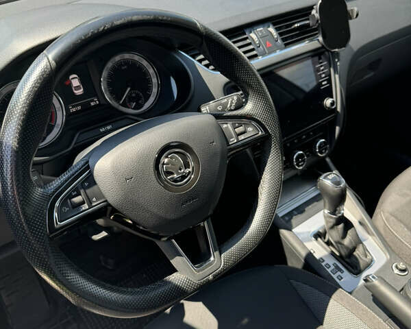 Шкода Октавия 2019 в Киеве на Automoto.ua Коричневый Шкода Октавия, объемом двигателя 1.8 л и пробегом 235 тыс. км за 14000 $, фото 18 на Automoto.ua