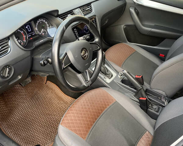 Коричневый Шкода Октавия, объемом двигателя 1.6 л и пробегом 169 тыс. км за 14500 $, фото 4 на Automoto.ua