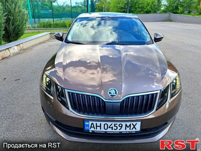 Коричневый Шкода Октавия, объемом двигателя 1.4 л и пробегом 139 тыс. км за 16900 $, фото 3 на Automoto.ua