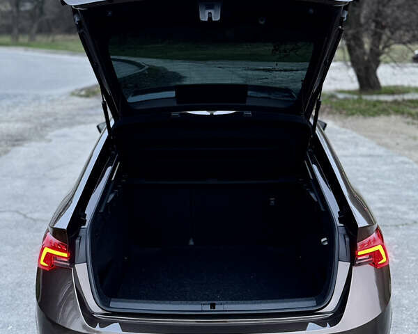 Коричневий Шкода Октавія, об'ємом двигуна 1.5 л та пробігом 52 тис. км за 18500 $, фото 19 на Automoto.ua