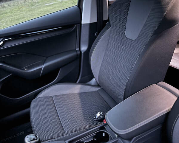 Коричневий Шкода Октавія, об'ємом двигуна 1.5 л та пробігом 52 тис. км за 18500 $, фото 29 на Automoto.ua