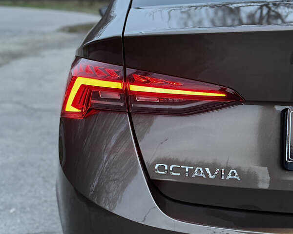 Коричневий Шкода Октавія, об'ємом двигуна 1.5 л та пробігом 52 тис. км за 18500 $, фото 20 на Automoto.ua