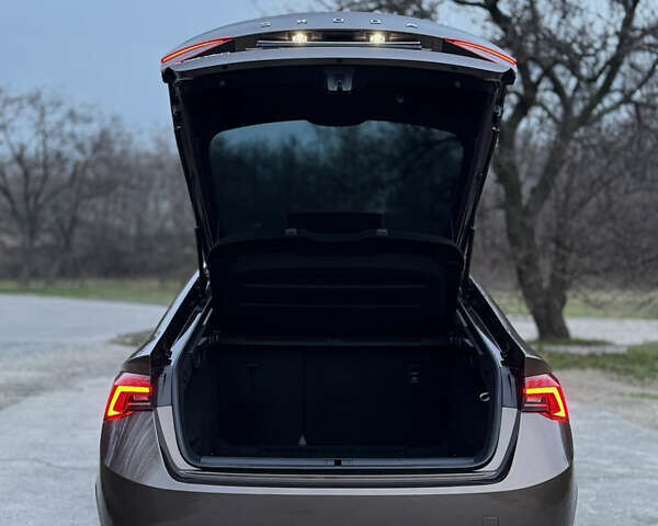 Коричневий Шкода Октавія, об'ємом двигуна 1.5 л та пробігом 52 тис. км за 18500 $, фото 18 на Automoto.ua