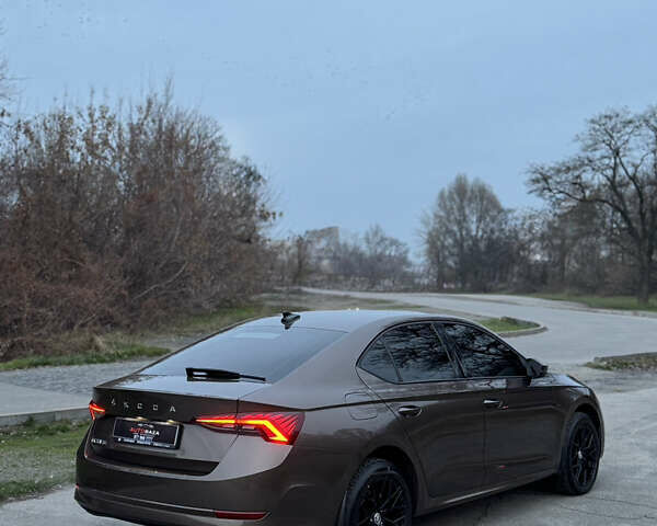 Коричневий Шкода Октавія, об'ємом двигуна 1.5 л та пробігом 52 тис. км за 18500 $, фото 12 на Automoto.ua