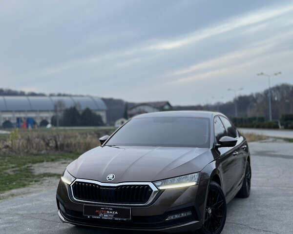 Коричневий Шкода Октавія, об'ємом двигуна 1.5 л та пробігом 52 тис. км за 18500 $, фото 4 на Automoto.ua