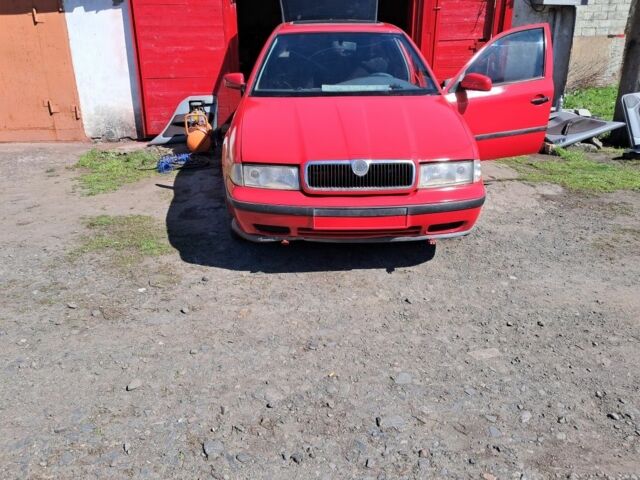 Красный Шкода Октавия, объемом двигателя 1.6 л и пробегом 234 тыс. км за 2600 $, фото 3 на Automoto.ua