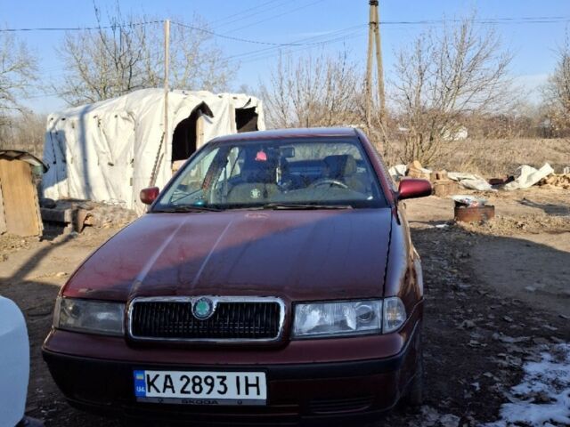Красный Шкода Октавия, объемом двигателя 1.6 л и пробегом 357 тыс. км за 4000 $, фото 3 на Automoto.ua