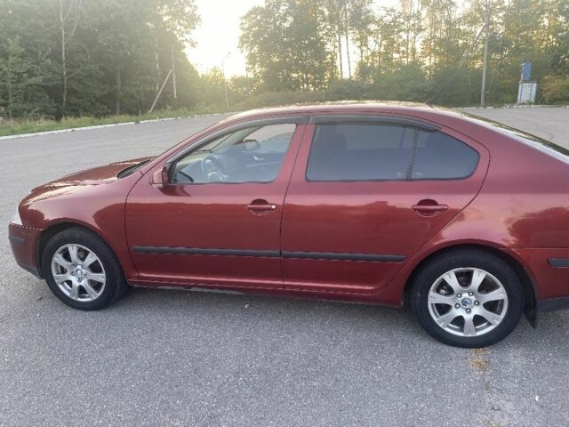 Червоний Шкода Октавія, об'ємом двигуна 1.6 л та пробігом 296 тис. км за 4900 $, фото 2 на Automoto.ua