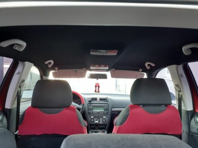 Красный Шкода Октавия, объемом двигателя 2 л и пробегом 320 тыс. км за 6000 $, фото 10 на Automoto.ua