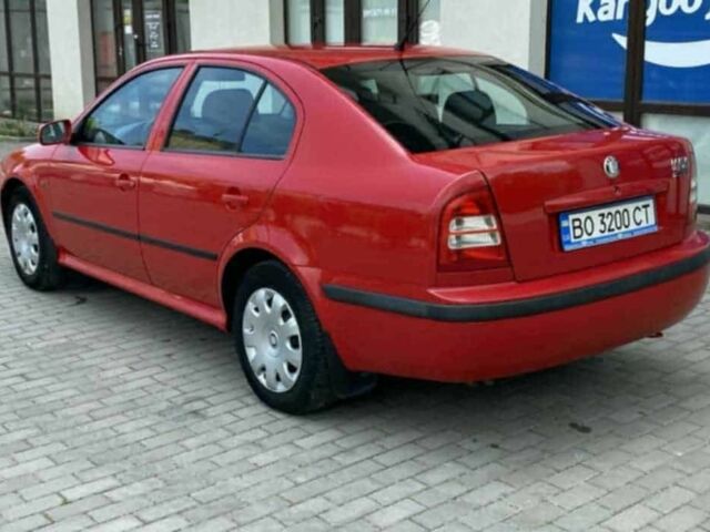 Красный Шкода Октавия, объемом двигателя 1.6 л и пробегом 227 тыс. км за 4999 $, фото 2 на Automoto.ua