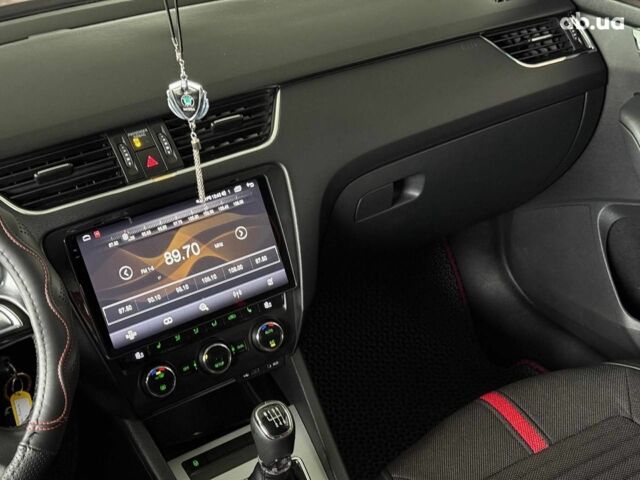 Красный Шкода Октавия, объемом двигателя 1.4 л и пробегом 159 тыс. км за 10440 $, фото 18 на Automoto.ua