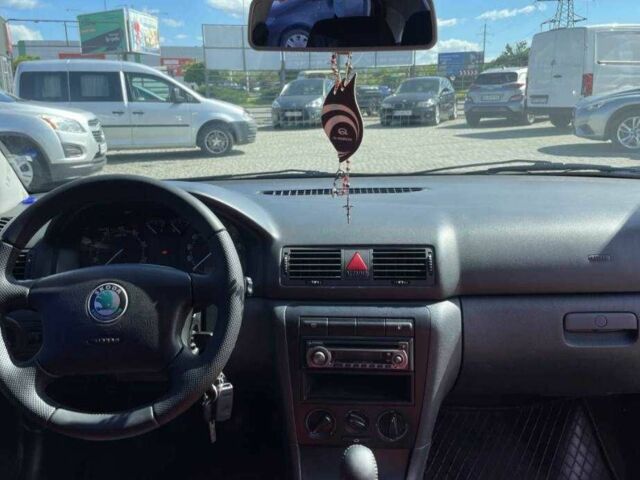 Червоний Шкода Октавія, об'ємом двигуна 1.6 л та пробігом 320 тис. км за 3990 $, фото 9 на Automoto.ua