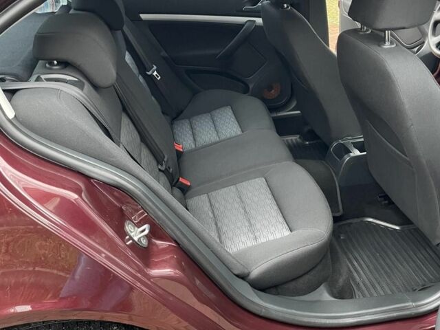 Красный Шкода Октавия, объемом двигателя 1 л и пробегом 73 тыс. км за 9950 $, фото 19 на Automoto.ua