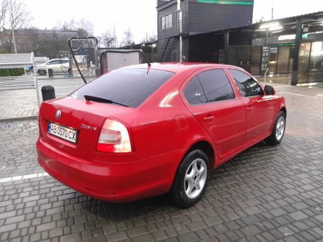 Красный Шкода Октавия, объемом двигателя 1.2 л и пробегом 260 тыс. км за 4999 $, фото 4 на Automoto.ua