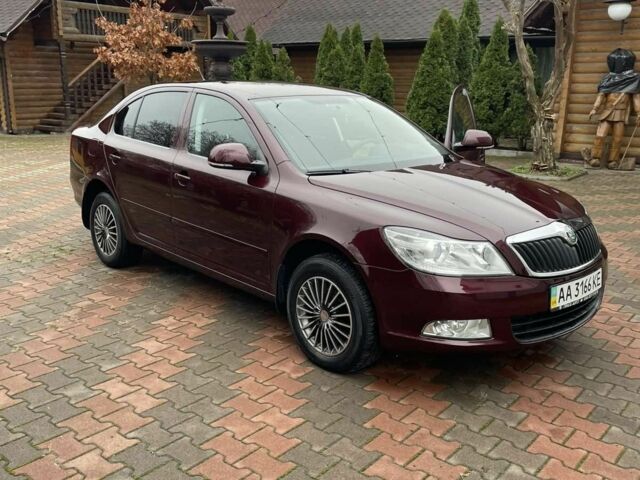 Красный Шкода Октавия, объемом двигателя 1 л и пробегом 73 тыс. км за 9950 $, фото 15 на Automoto.ua