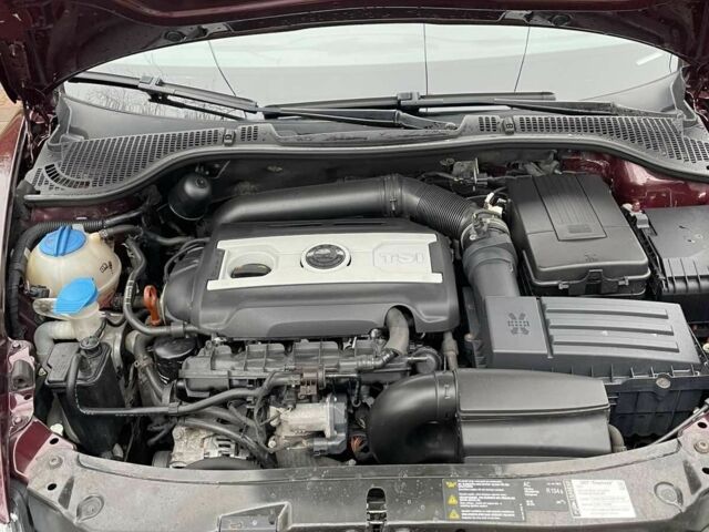 Красный Шкода Октавия, объемом двигателя 1 л и пробегом 73 тыс. км за 9950 $, фото 17 на Automoto.ua