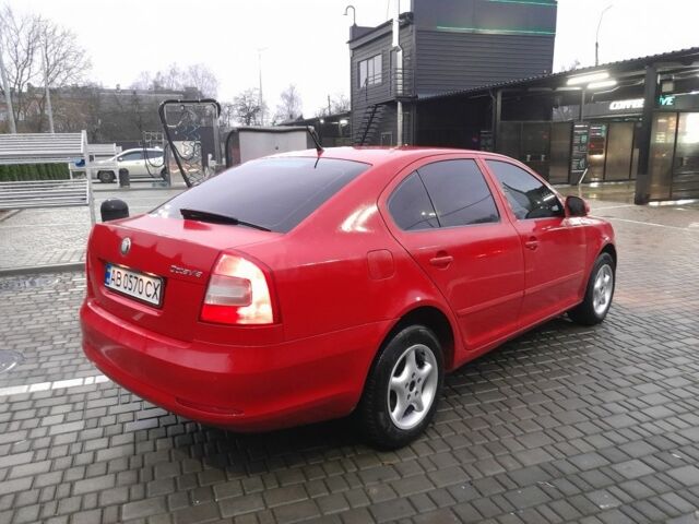 Красный Шкода Октавия, объемом двигателя 1.2 л и пробегом 260 тыс. км за 4999 $, фото 3 на Automoto.ua