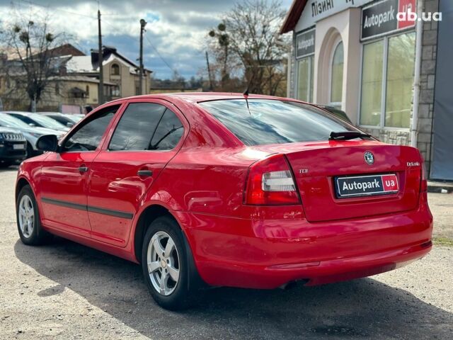 Червоний Шкода Октавія, об'ємом двигуна 1.6 л та пробігом 251 тис. км за 8190 $, фото 7 на Automoto.ua