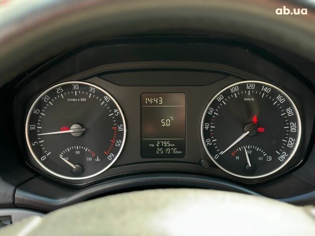 Червоний Шкода Октавія, об'ємом двигуна 1.6 л та пробігом 251 тис. км за 8190 $, фото 15 на Automoto.ua