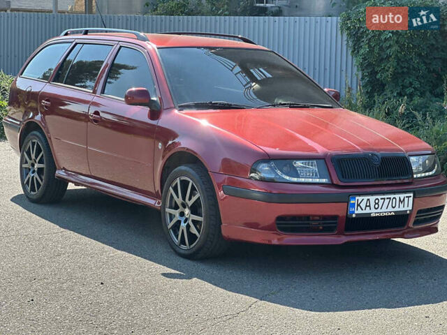Красный Шкода Октавия, объемом двигателя 1.98 л и пробегом 211 тыс. км за 3800 $, фото 4 на Automoto.ua