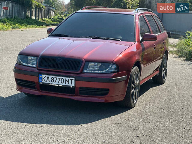 Красный Шкода Октавия, объемом двигателя 1.98 л и пробегом 211 тыс. км за 3800 $, фото 1 на Automoto.ua