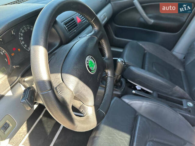 Красный Шкода Октавия, объемом двигателя 1.98 л и пробегом 211 тыс. км за 3800 $, фото 20 на Automoto.ua