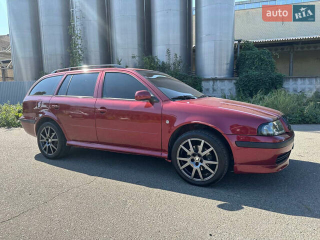 Красный Шкода Октавия, объемом двигателя 1.98 л и пробегом 211 тыс. км за 3800 $, фото 7 на Automoto.ua