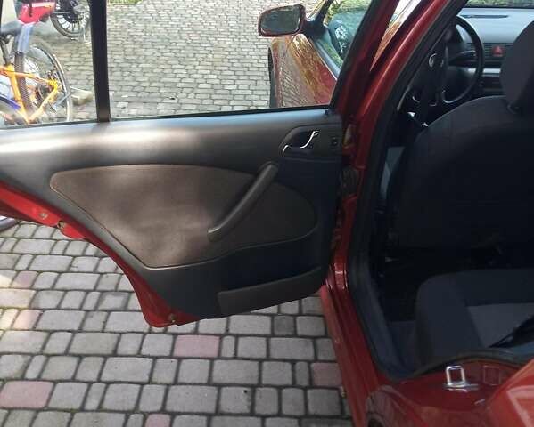 Красный Шкода Октавия, объемом двигателя 1.6 л и пробегом 196 тыс. км за 4200 $, фото 3 на Automoto.ua