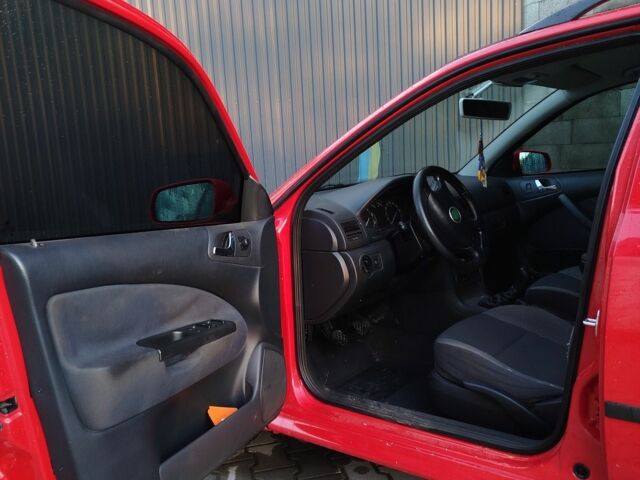 Червоний Шкода Октавія, об'ємом двигуна 0 л та пробігом 298 тис. км за 3700 $, фото 4 на Automoto.ua