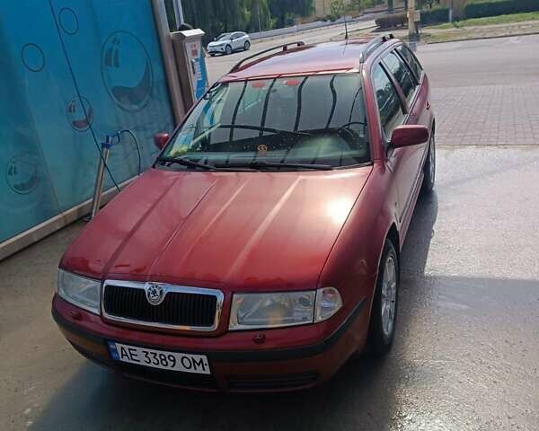Красный Шкода Октавия, объемом двигателя 1.6 л и пробегом 224 тыс. км за 4800 $, фото 5 на Automoto.ua