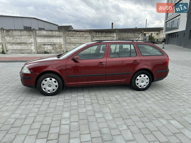 Красный Шкода Октавия, объемом двигателя 1.6 л и пробегом 205 тыс. км за 4750 $, фото 5 на Automoto.ua