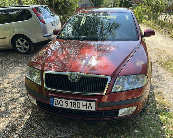 Червоний Шкода Октавія, об'ємом двигуна 1.6 л та пробігом 229 тис. км за 5800 $, фото 2 на Automoto.ua
