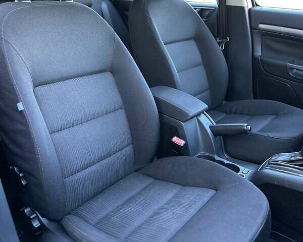 Красный Шкода Октавия, объемом двигателя 2 л и пробегом 206 тыс. км за 7900 $, фото 75 на Automoto.ua